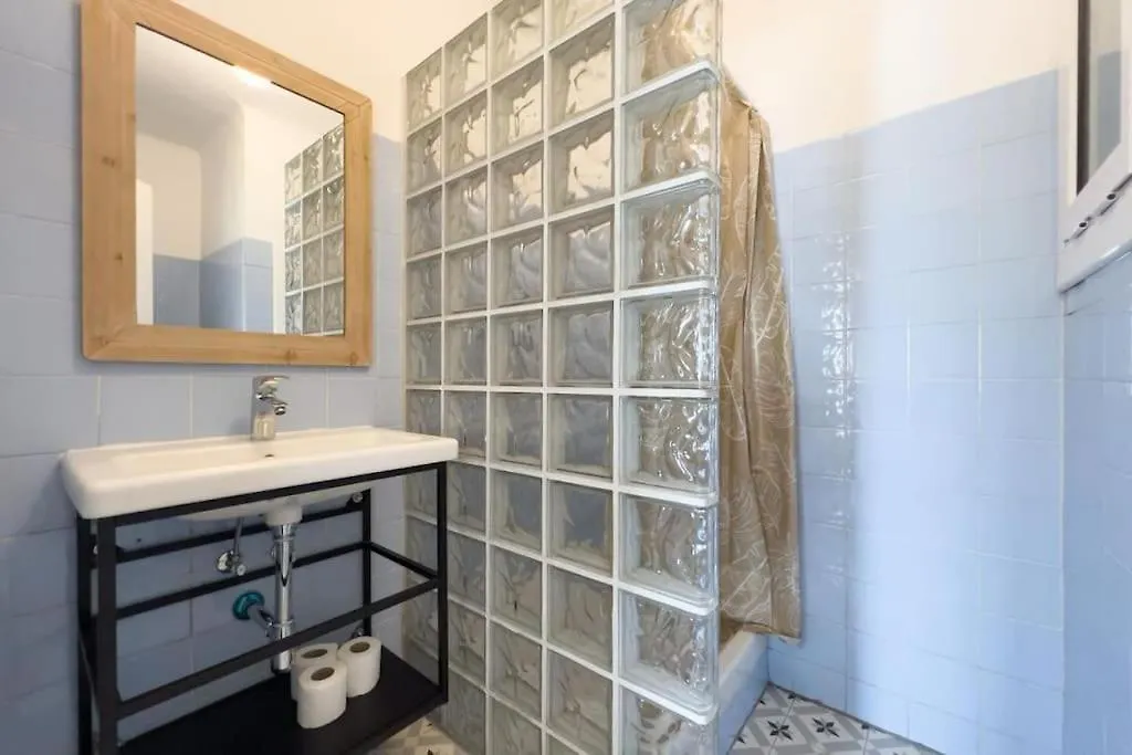 Bebarceloner Sant Andreu Apartments - 3 Bedrooms