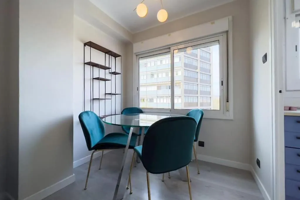 Bebarceloner Sant Andreu Apartments - 3 Bedrooms